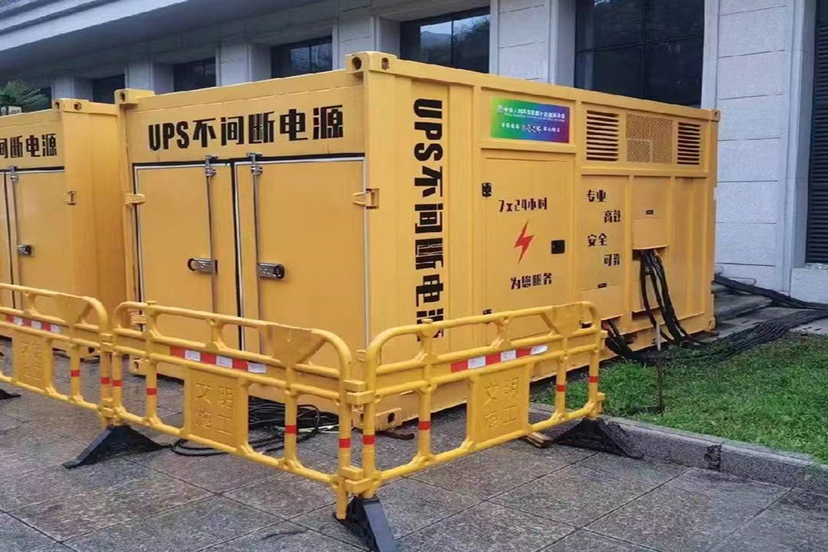 盈江发电机租赁施工现场